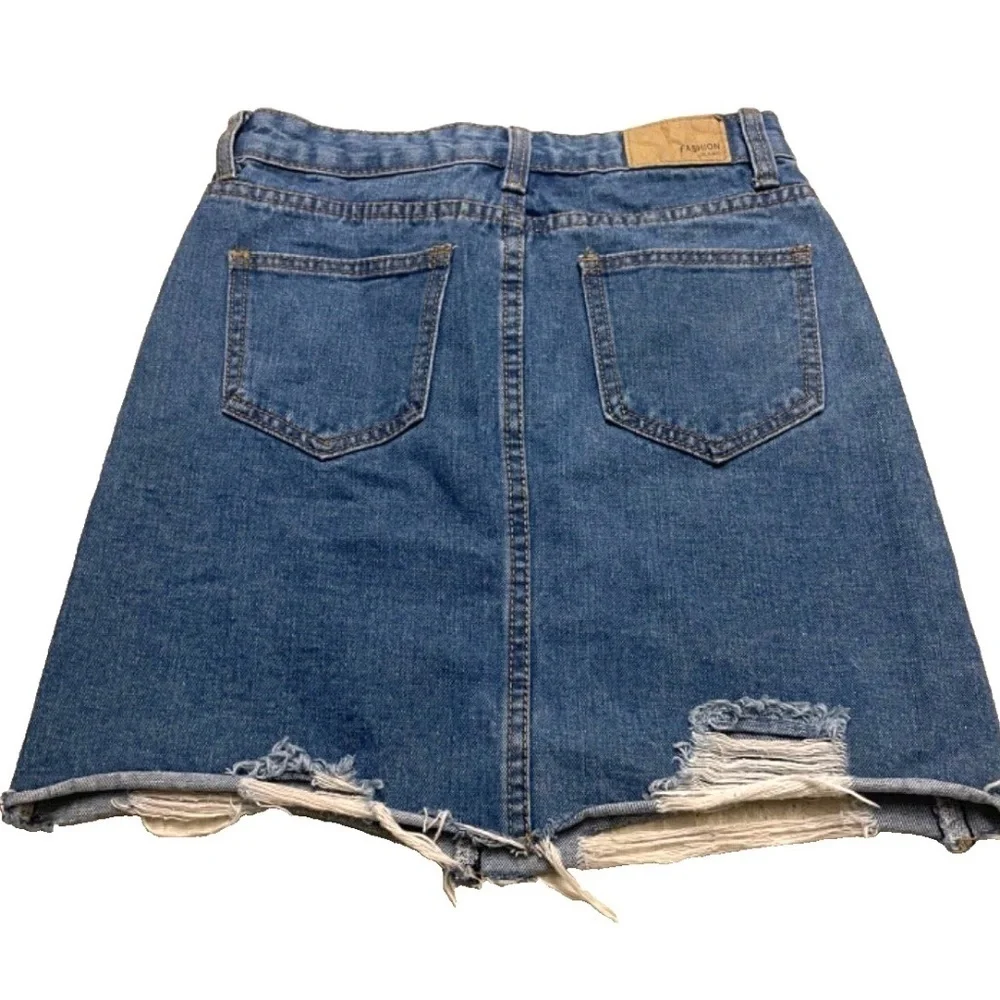 Jin Ai Li Ladies Distressed Denim Mini Skirt; Blue; Size XS/S‎